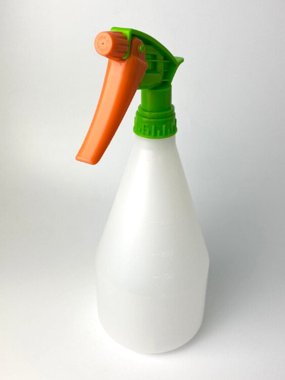 Опрыскиватель белый 1л 