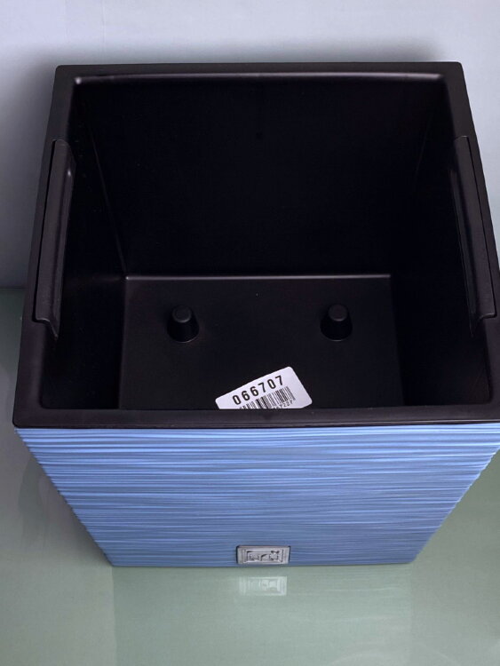 Горшок Фуру Куб Лоу голубой ⌀24 