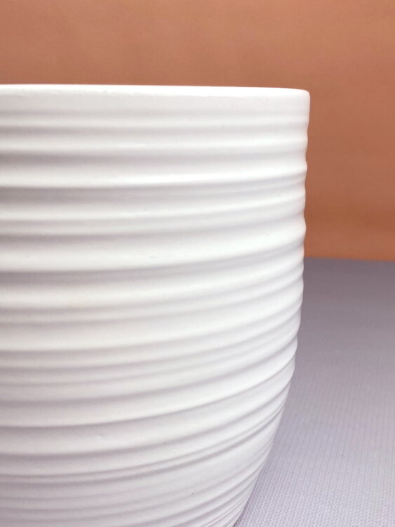 Кашпо Бергамо белое 